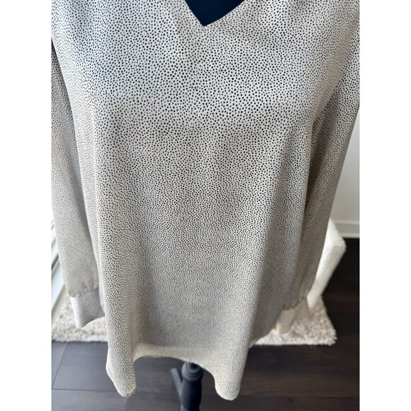 Adrianna Papell White Polka Dot V-Neck Long Sleeve Blouse Size Medium - Picture 2 of 6